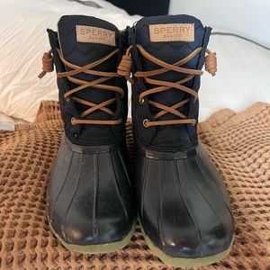 SPERRY rain/winter boots. Black. Size 9. Women’s. Used.